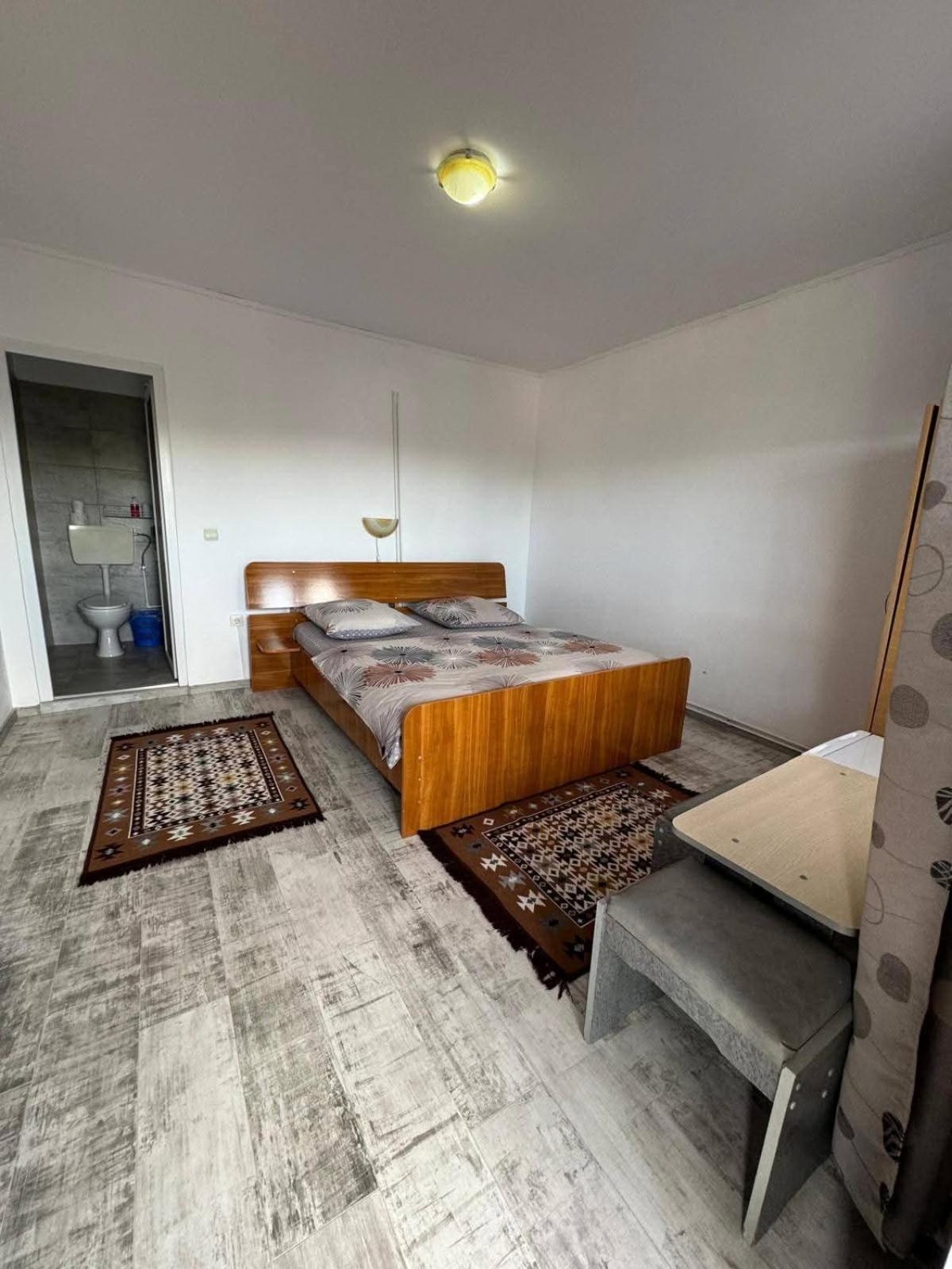 Cris & Mona Hotel Săpînţa Kültér fotó